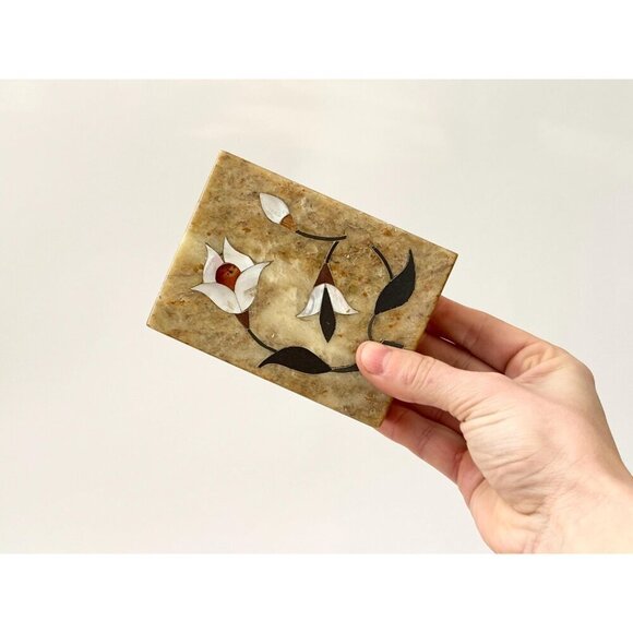 Floral Abalone Inlaid Soapstone Vintage Trinket Box | Jewelry box | Ring Dish - Picture 5 of 9